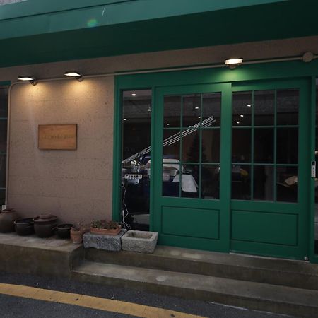 Maron Hotel Nampo Busan Bagian luar foto