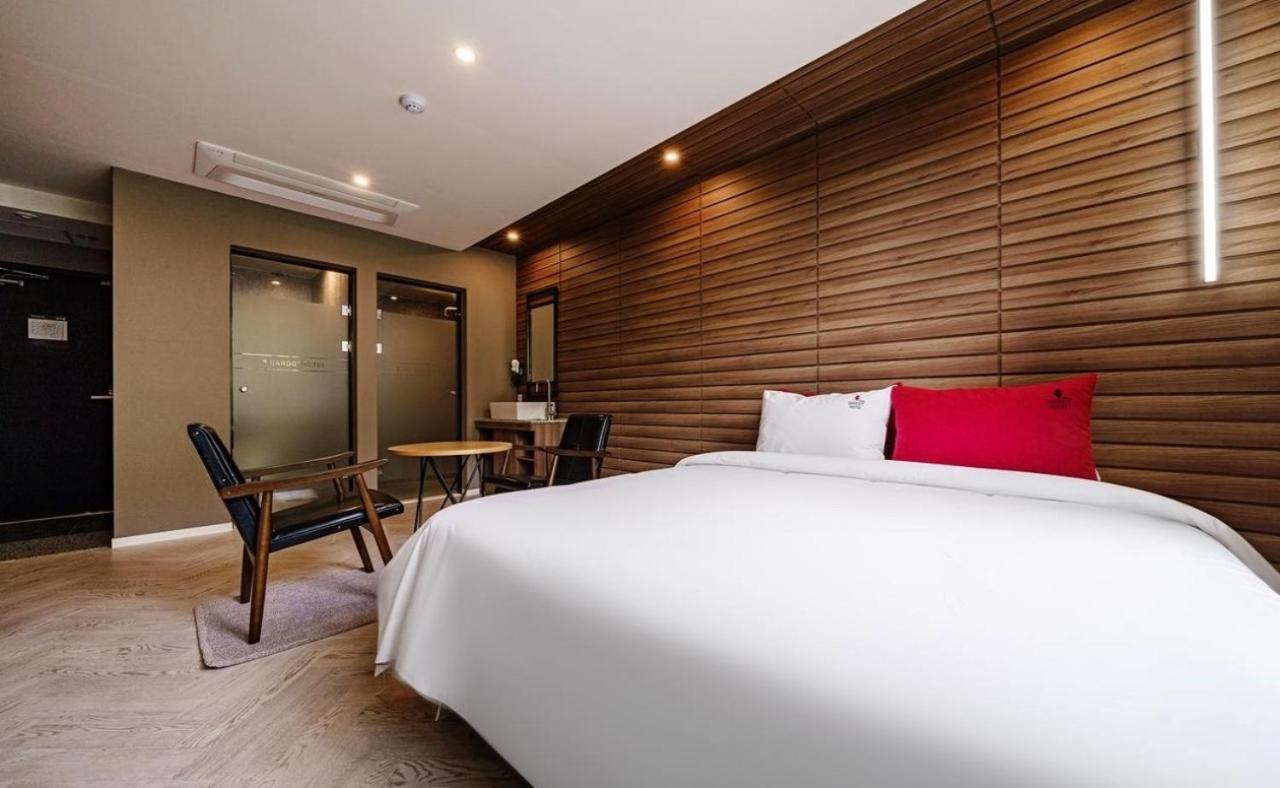 Maron Hotel Nampo Busan Bagian luar foto