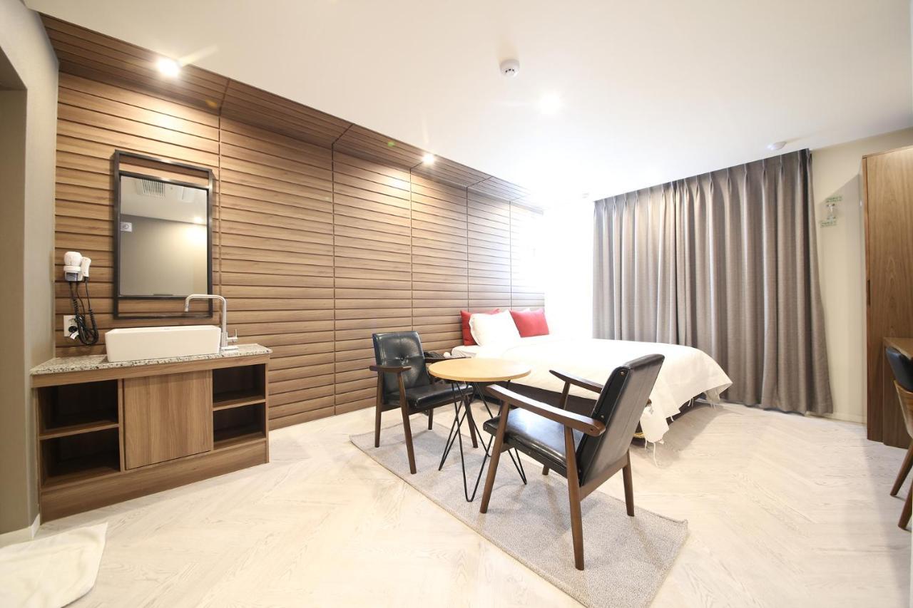 Maron Hotel Nampo Busan Bagian luar foto