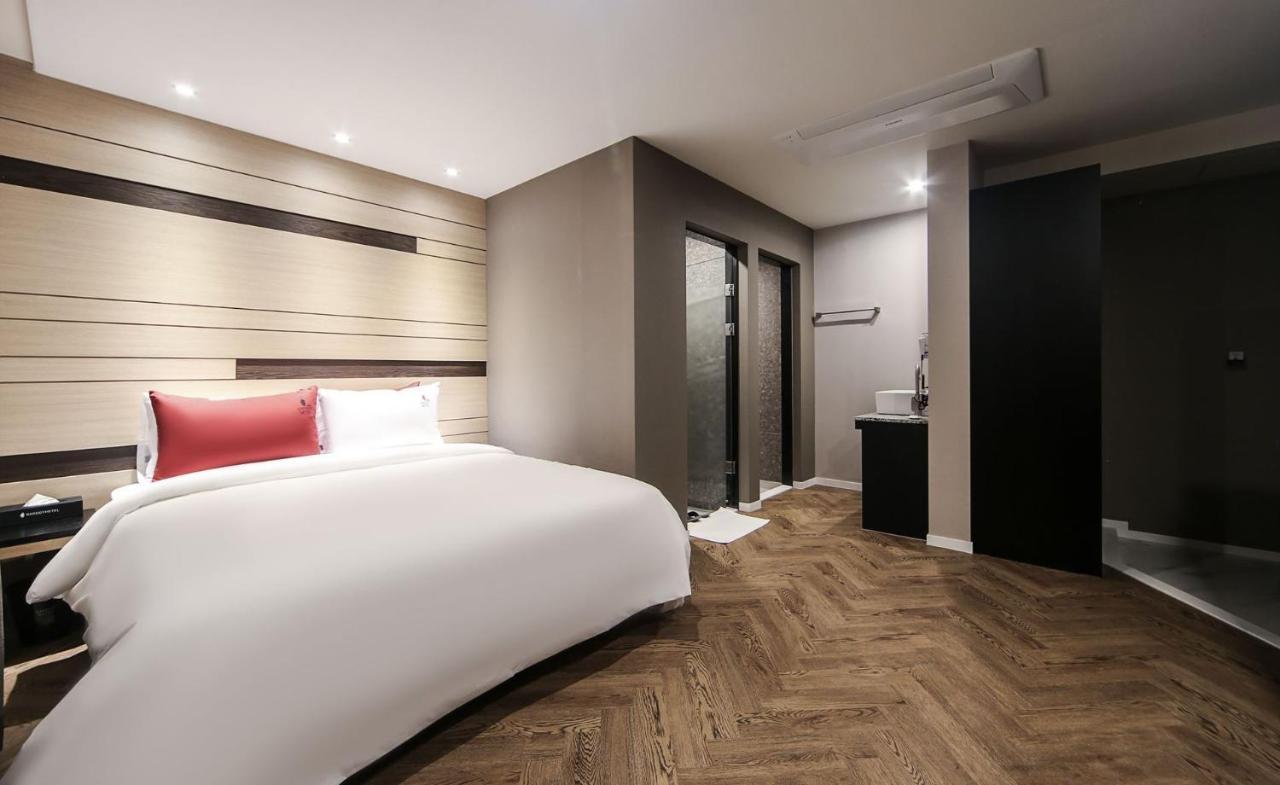 Maron Hotel Nampo Busan Bagian luar foto