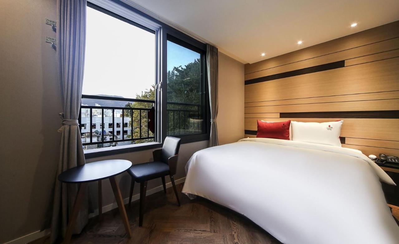 Maron Hotel Nampo Busan Bagian luar foto