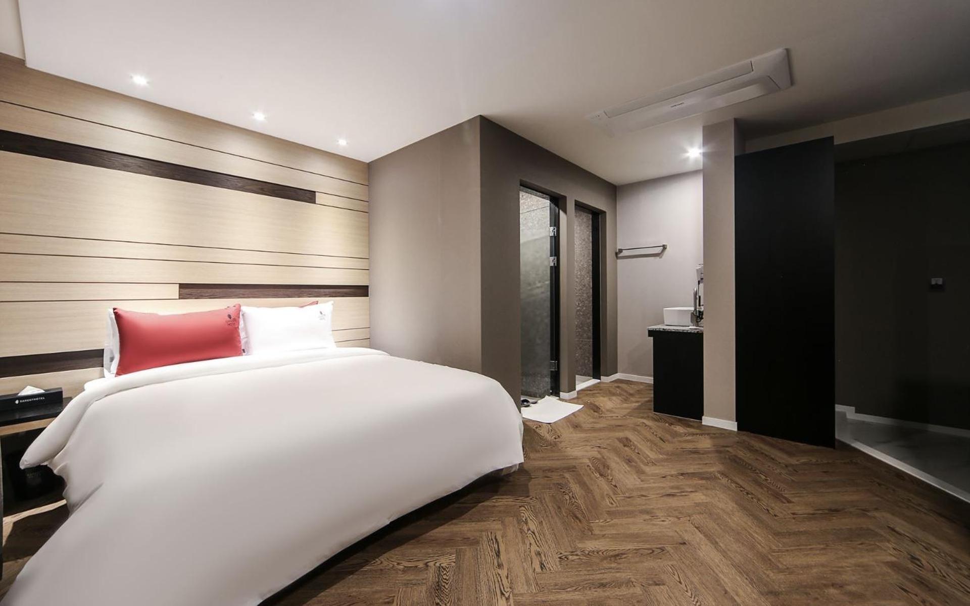 Maron Hotel Nampo Busan Bagian luar foto