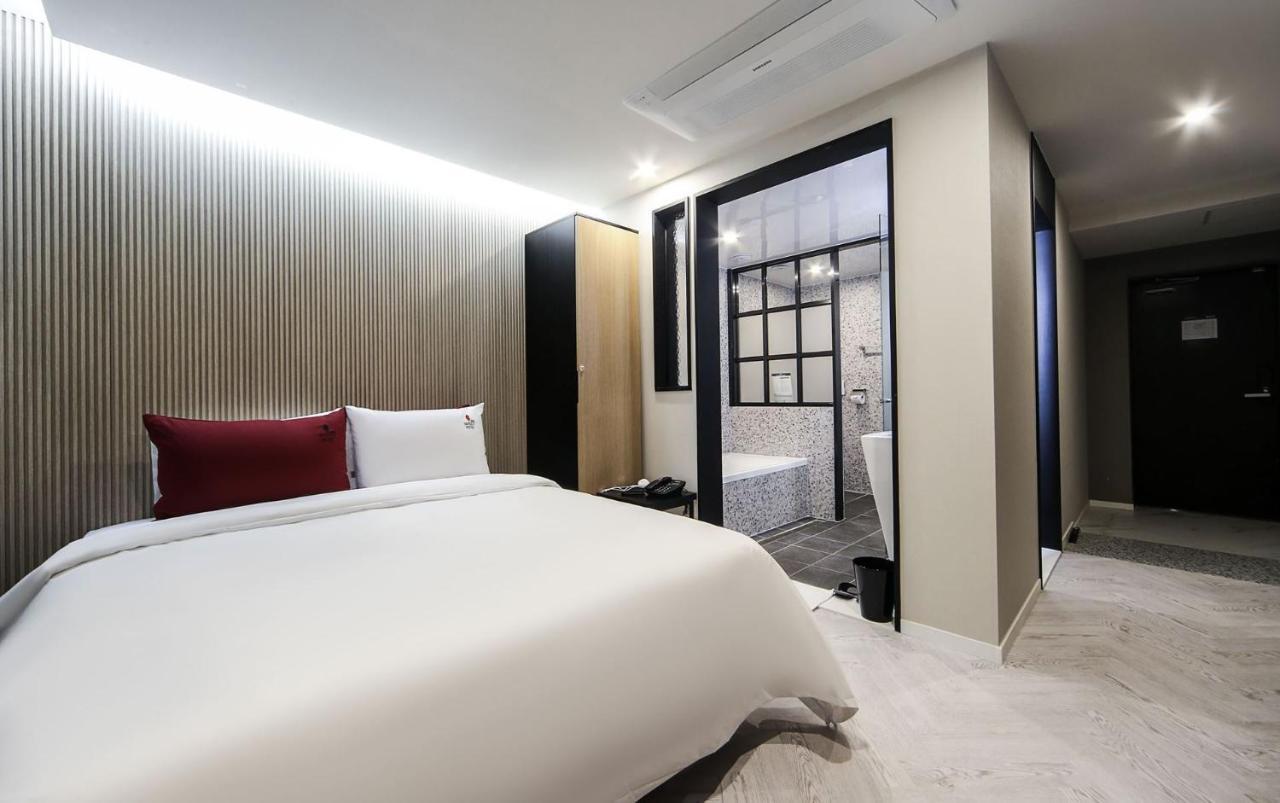 Maron Hotel Nampo Busan Bagian luar foto