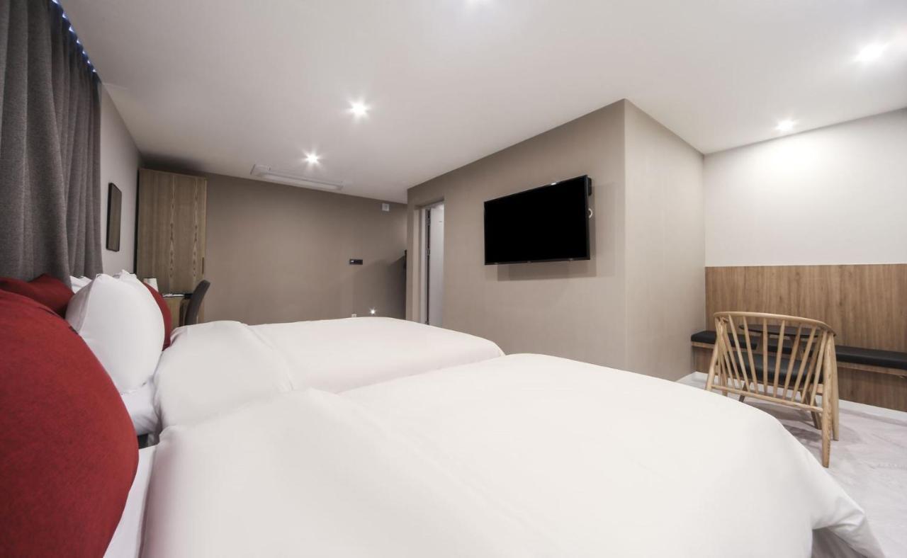 Maron Hotel Nampo Busan Bagian luar foto